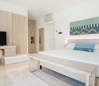 Felix La Coluccia Hotel & Beach Club